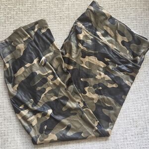3X Nike Black and Tan Camouflage Dri-FIT Leggings